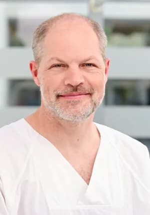 Dr. med. Christian Timke Oberarzt Kinderklinik und Jugendmedizin Städtisches Krankenhaus Kiel