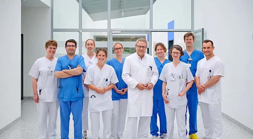 Teamfoto der ersten medizinischen Klinik am Städtischen Krankenhaus in Kiel.